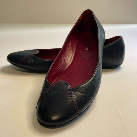 Delman Leather Flats.      EU 37 1/2 - Picture 1 of 5